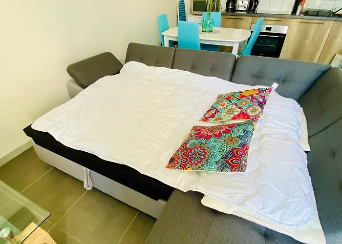 Mon Independant Wifi Parking Terrasse Un-sejour-a-part Florange